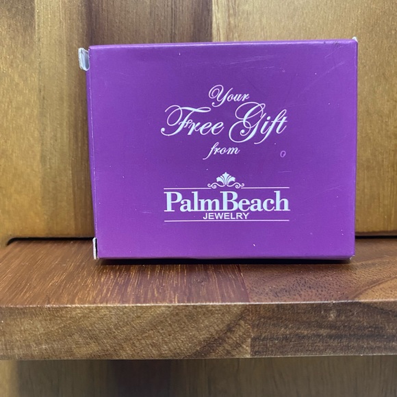 Palm Beach Jewelry Palm Tree Faux Diamonds Silver Bracelet NIB - Picture 3 of 4